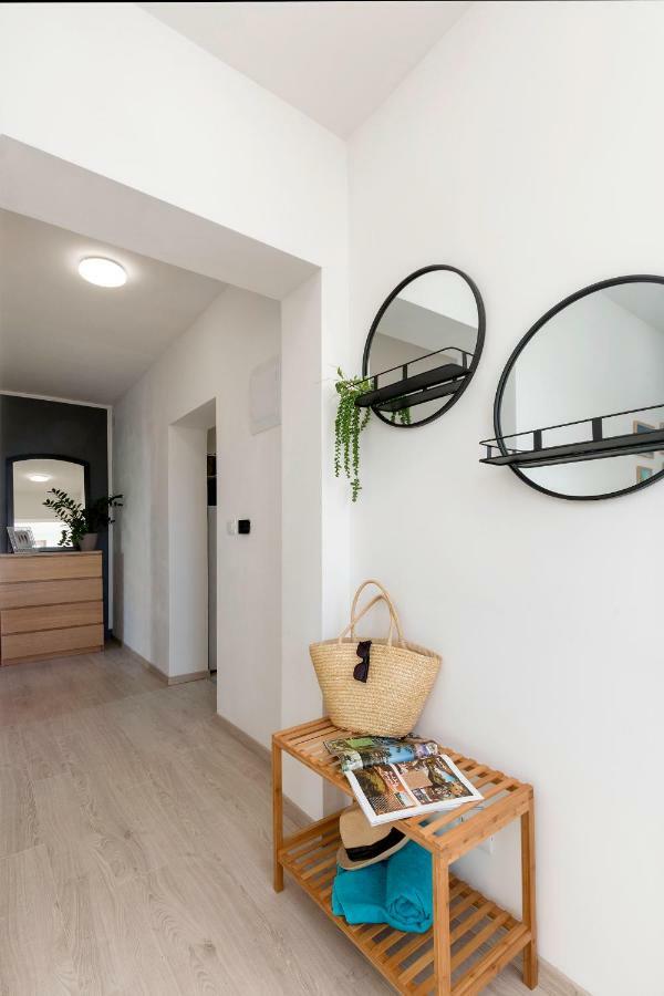 Sunsplash Apartments Пула Экстерьер фото